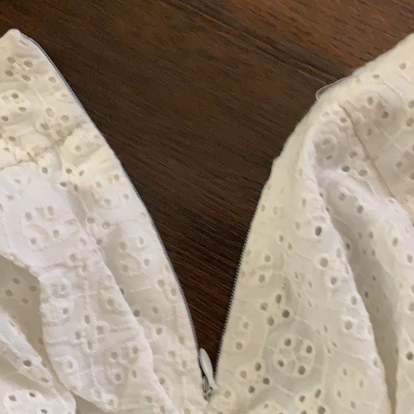 CYNTHIA ROWLEY WHITE EYELET EMBROIDERED SHORTS 6 SUMMER - Picture 9 of 11